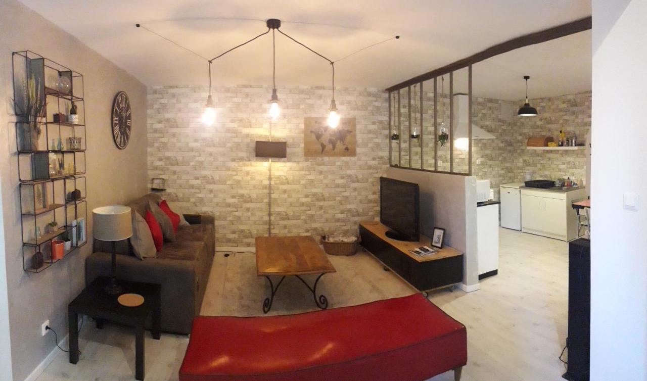Apartamento Le Relais Champetre Joux Exterior foto